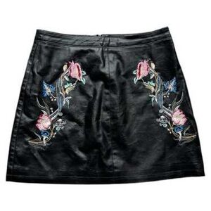 California moon rise high waist Black Embroidered Leather Skirt